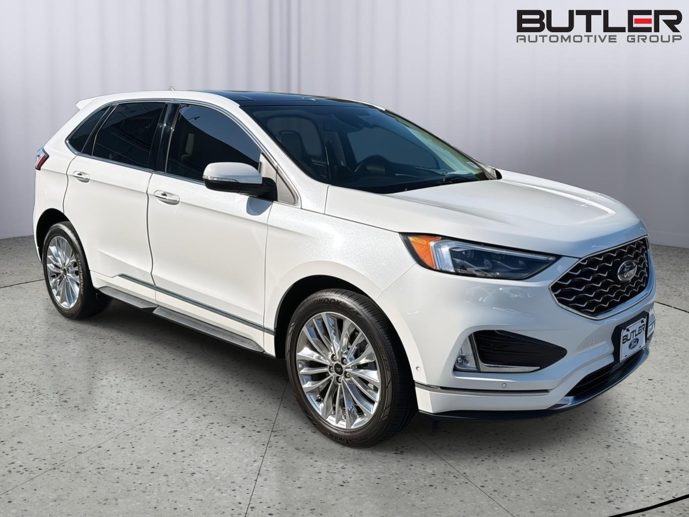 Used 2024 Star White Metallic Tri-Coat Ford Titanium image 8