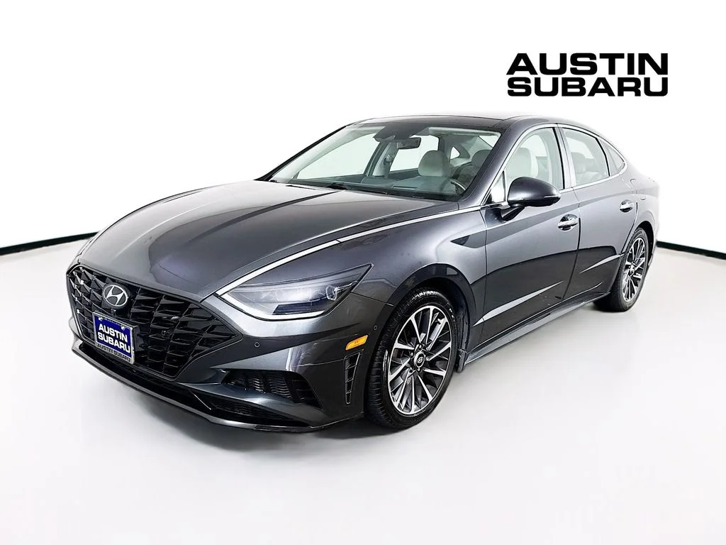 Used 2020 Gray Hyundai Limited image 3