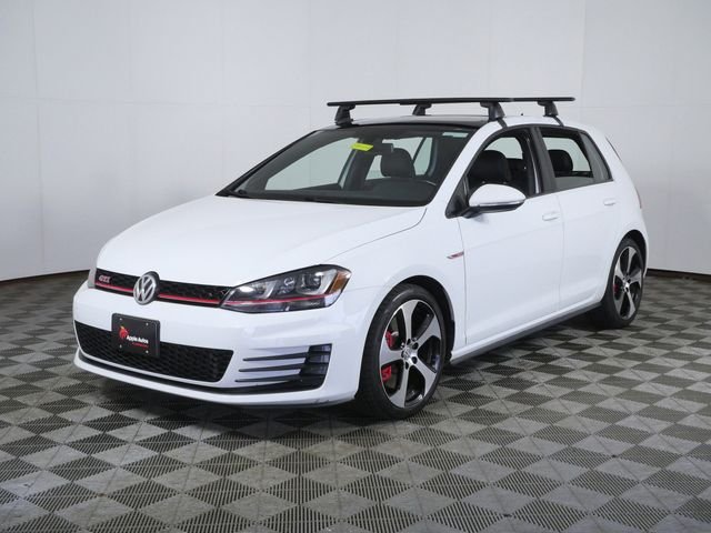 Used 2017 White Volkswagen SE image 5