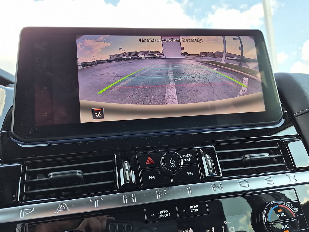 2026 Nissan Pathfinder SV - Photo 12