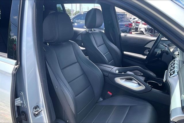 Used 2025 Silver Mercedes-Benz GLS 450 image 28