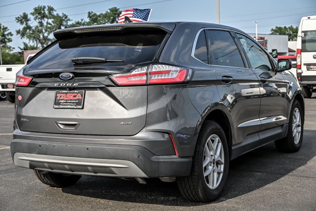 Used 2021 Gray Ford SEL image 10