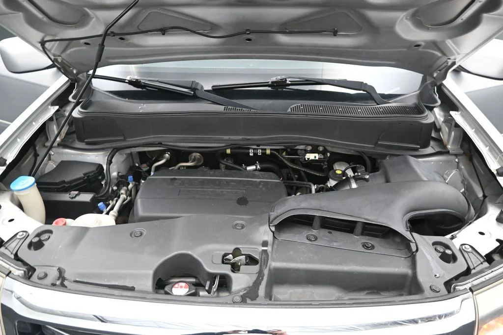 Used 2012 Polished Metal Metallic Honda EX-L image 11