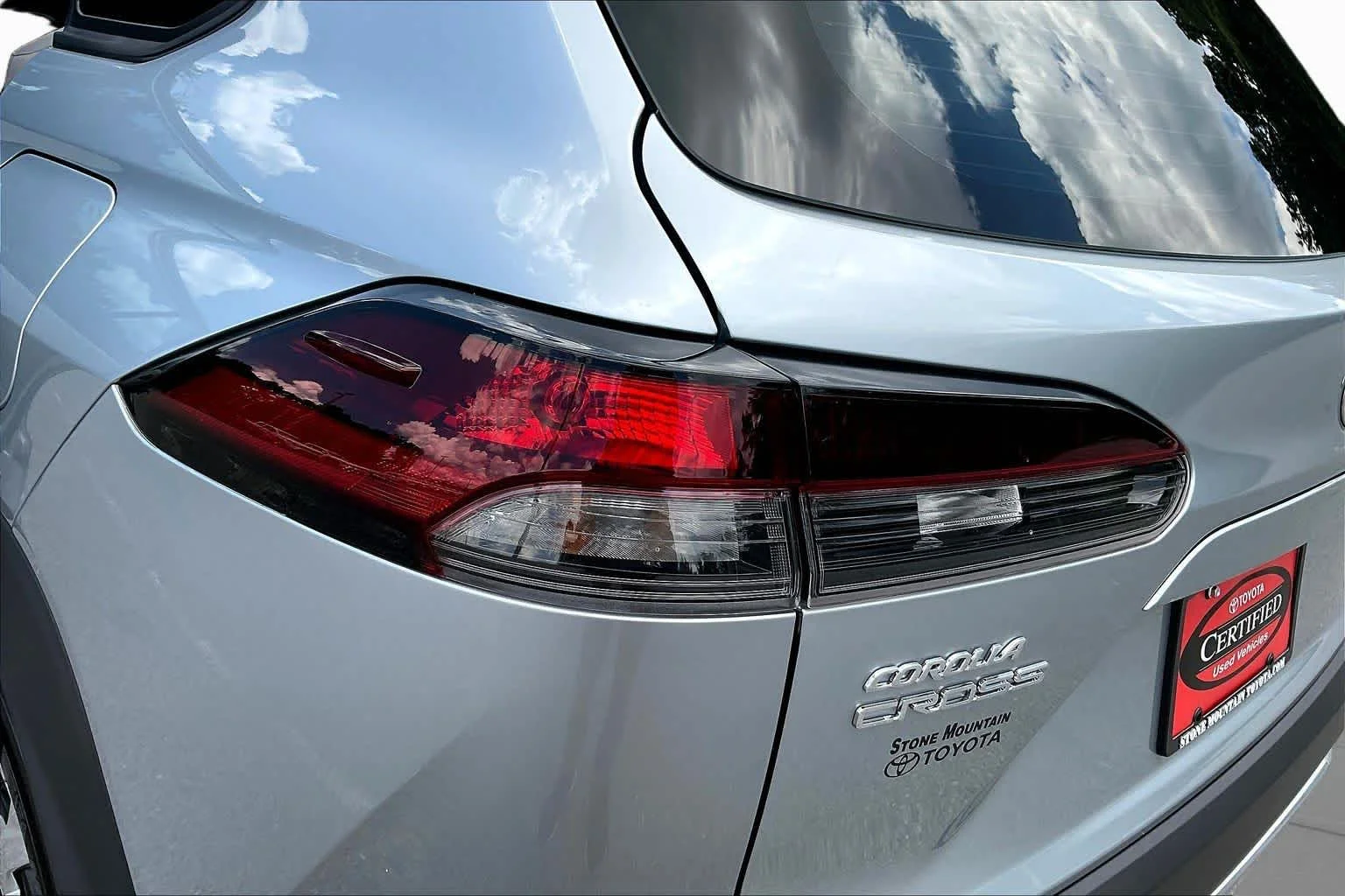 Used 2026 Sonic Silver Toyota L image 28