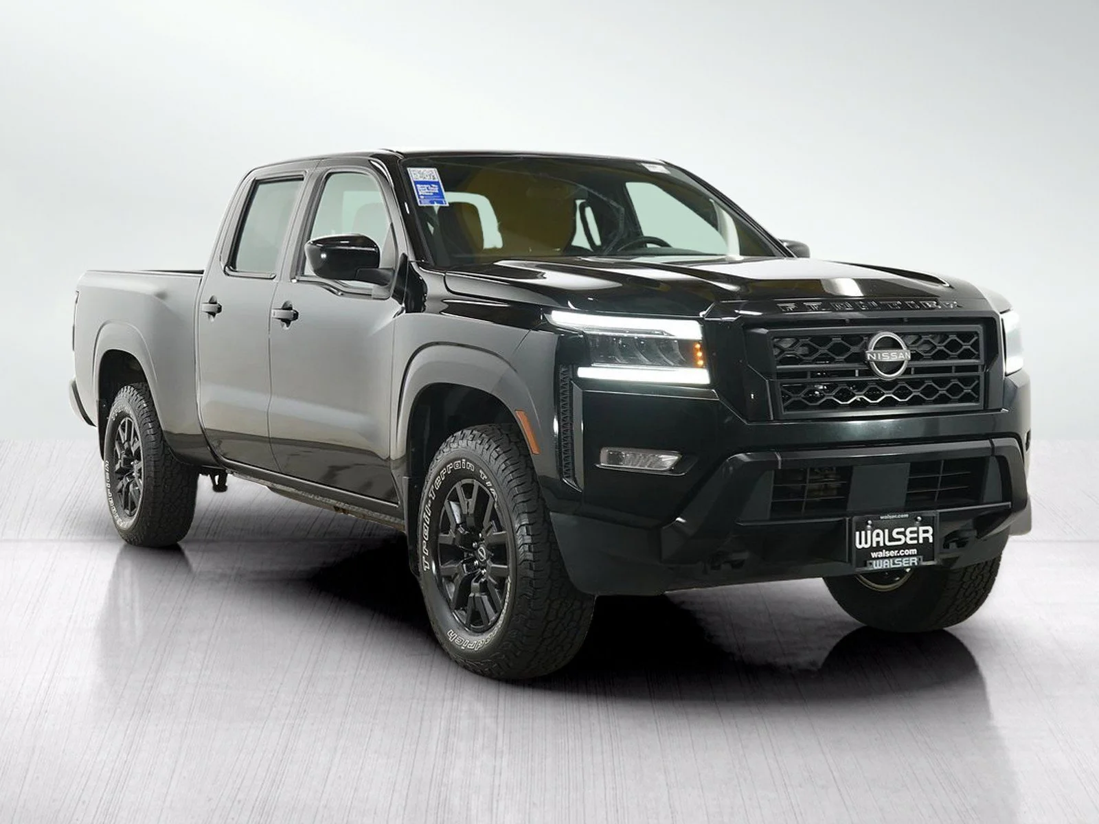 Used 2023 Black Nissan Crew Cab 4x4 SV Auto Long Bed image 7