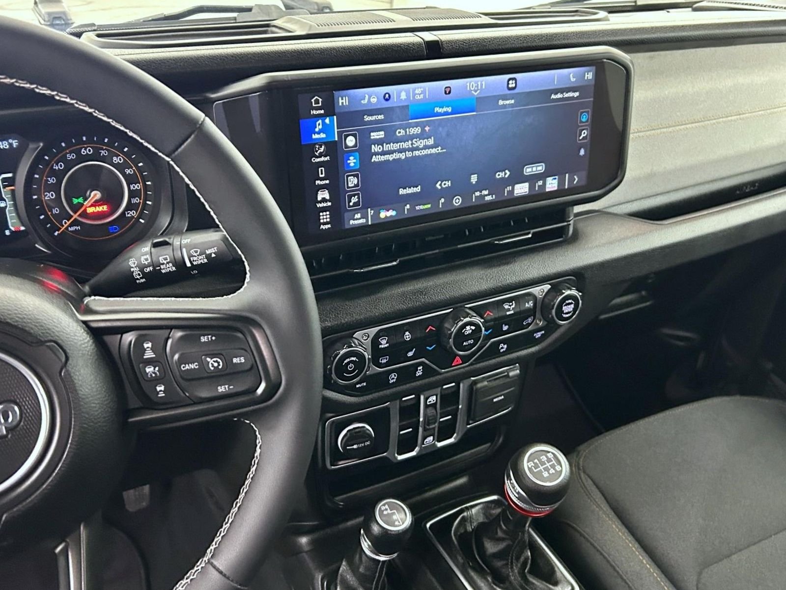 Used 2025 Gray Jeep Sport S image 12