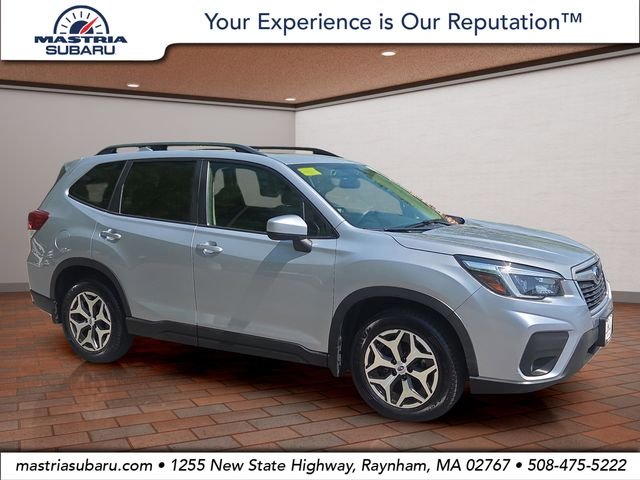 Used 2021 Ice Silver Metallic Subaru Premium image 1