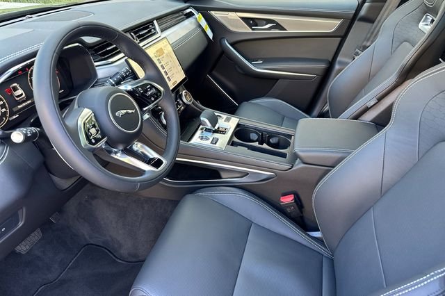 New 2026 Santorini Black Jaguar P250 R-Dynamic S image 9