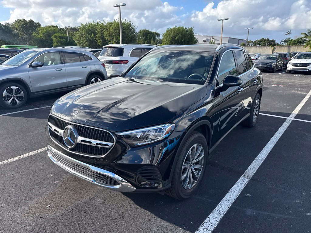 Certified Used 2026 Black Mercedes-Benz GLC 300 image 2