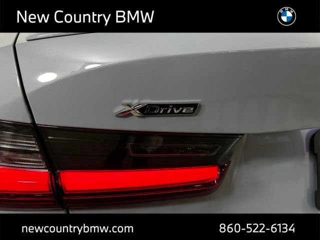 2026 BMW 3 Series 330i - Photo 11