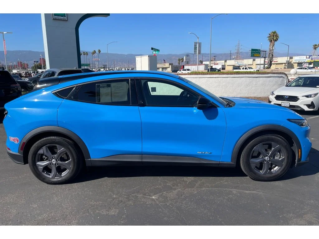 Used 2023 Grabber Blue Metallic Ford Select image 7