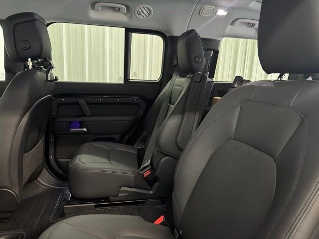New 2026 Santorini Black Land Rover S image 14