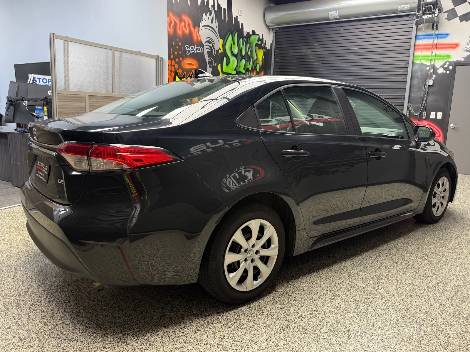 Used 2024 Midnight Black Metallic (218) Toyota LE image 6
