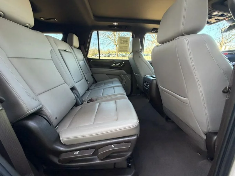 Used 2021 Silver Chevrolet Z71 Sport Utility 4D image 26