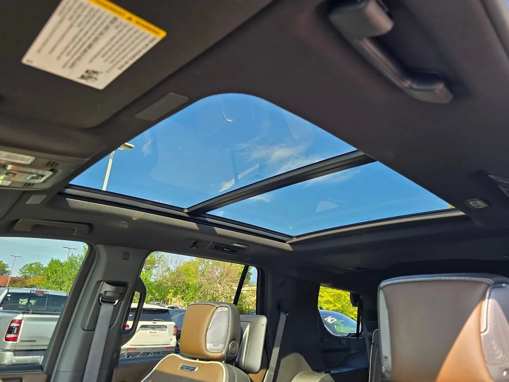 2026 GMC Yukon Denali Ultimate - Photo 21