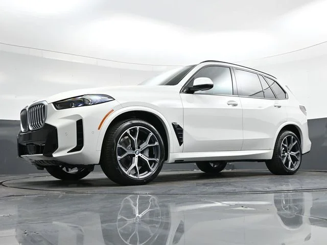 Used 2026 White BMW xDrive40i image 34