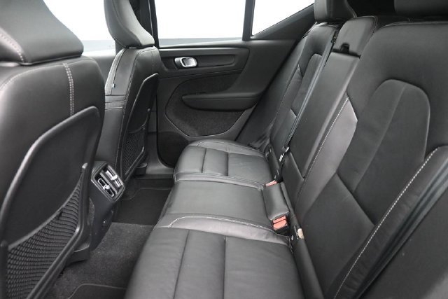 Used 2023  Volvo Ultimate image 11