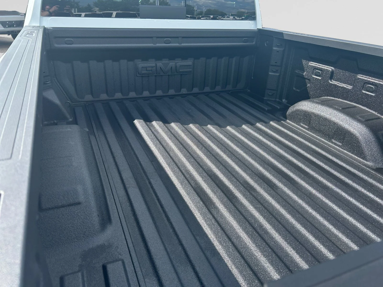 New 2026 Summit White GMC AT4 image 10