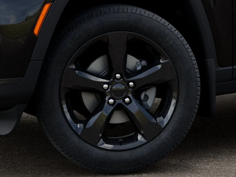 New 2025 Diamond Black Crystal Pearl-Coat Exterior Paint Jeep Altitude X image 22