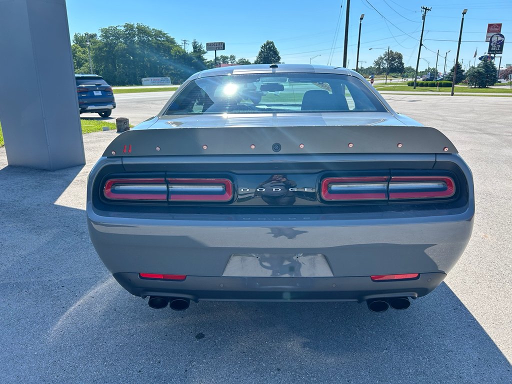 Used 2018 Destroyer Gray Clearcoat Dodge R/T image 7