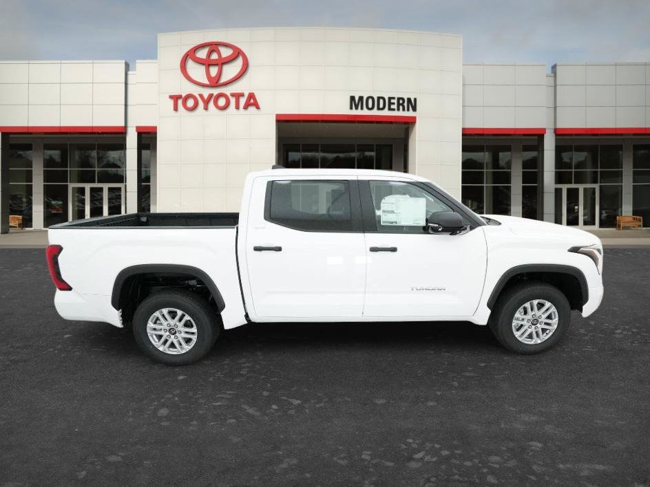 New 2026 Ice Cap Toyota SR5 image 14