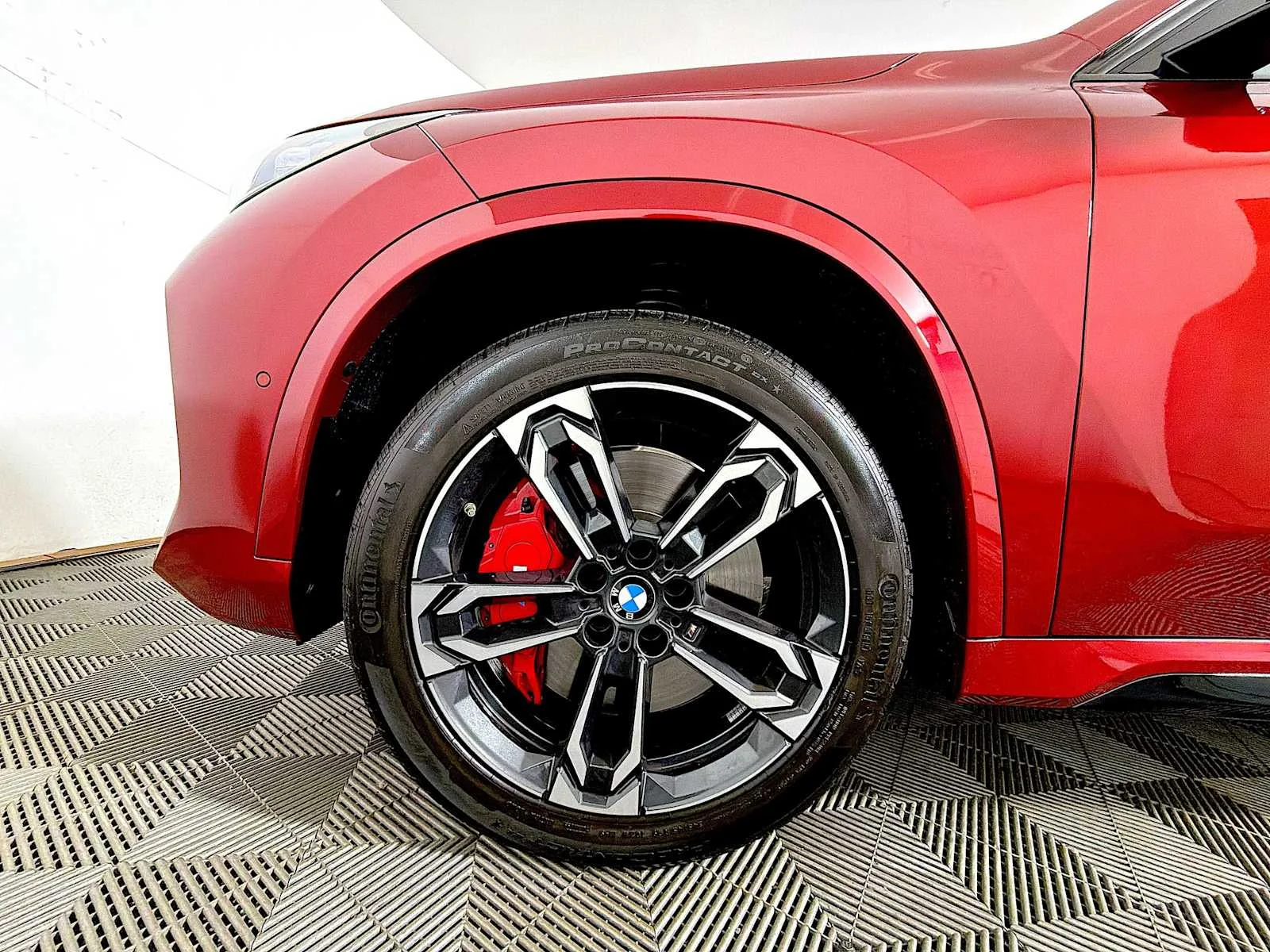 2026 BMW X1 28i - Photo 8