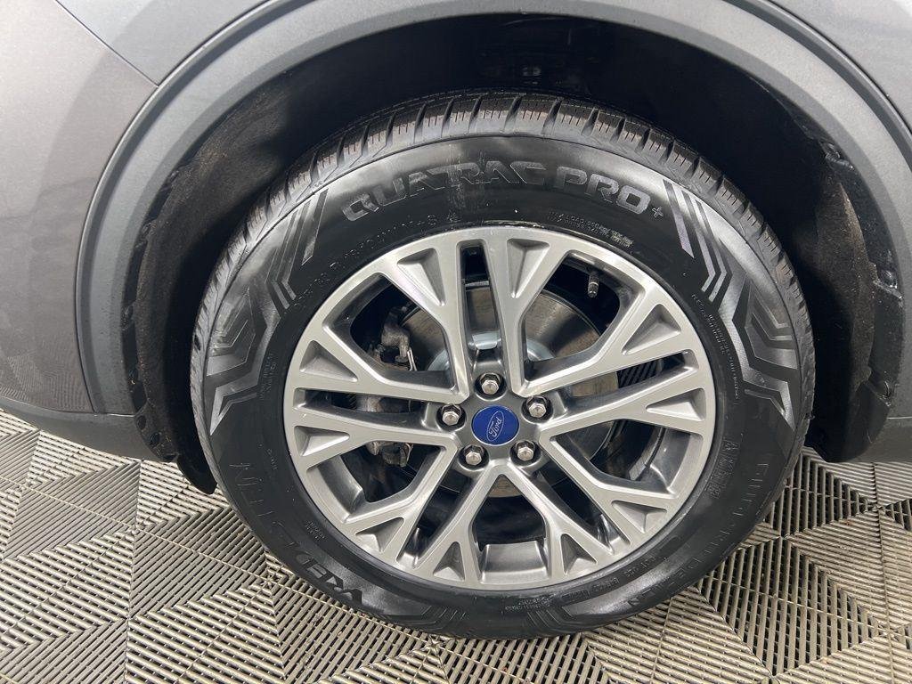 Used 2022 Gray Metallic Ford SEL image 14