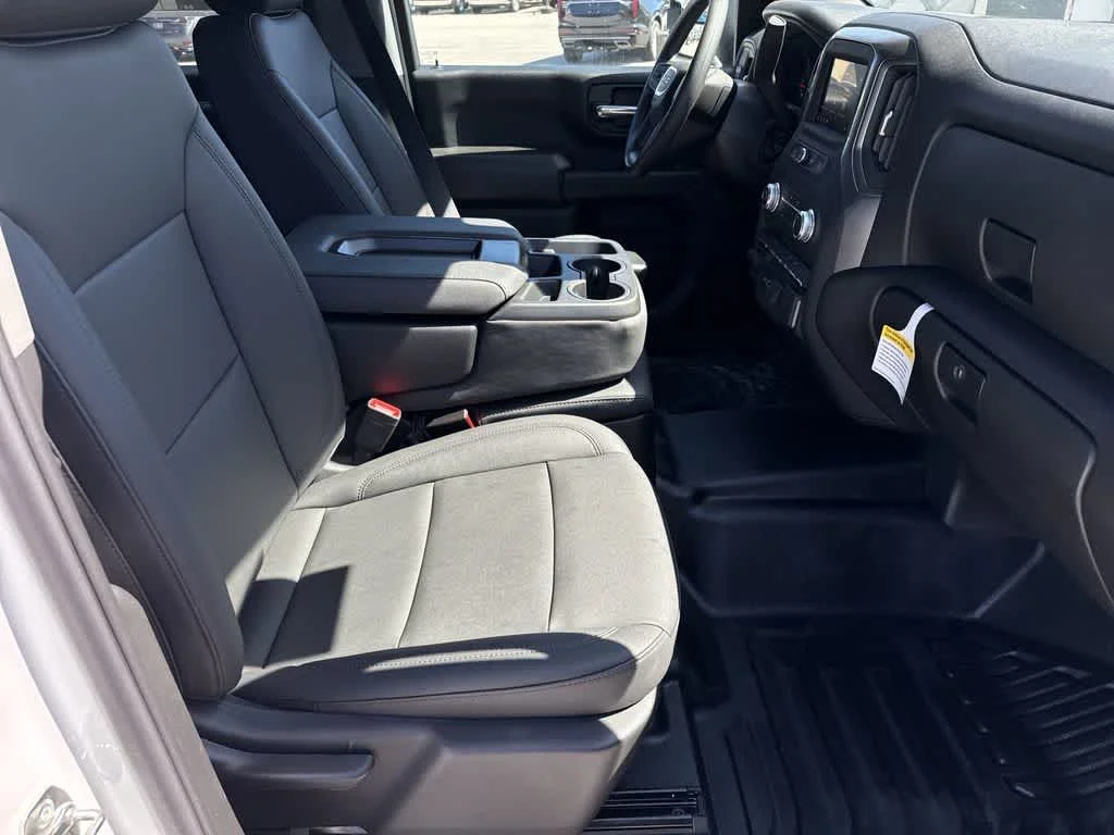 2025 GMC Sierra 3500HD Pro - Photo 31
