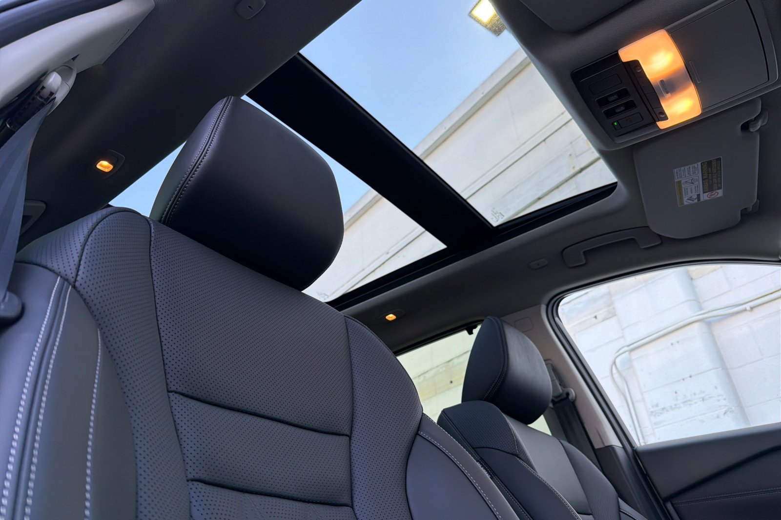 New 2026 Everest White Pearl/Super Black Nissan Platinum image 14