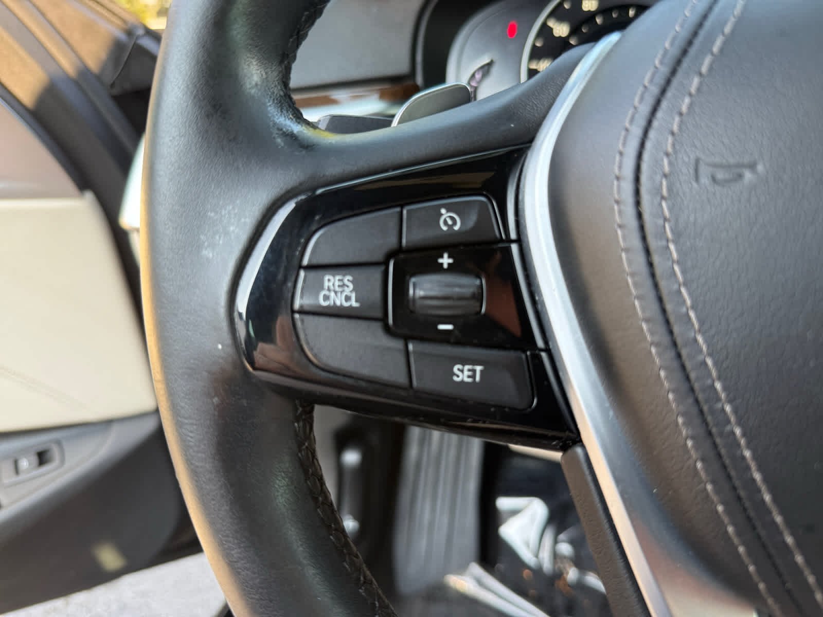 Used 2017 Black Sapphire Metallic BMW 530i image 26