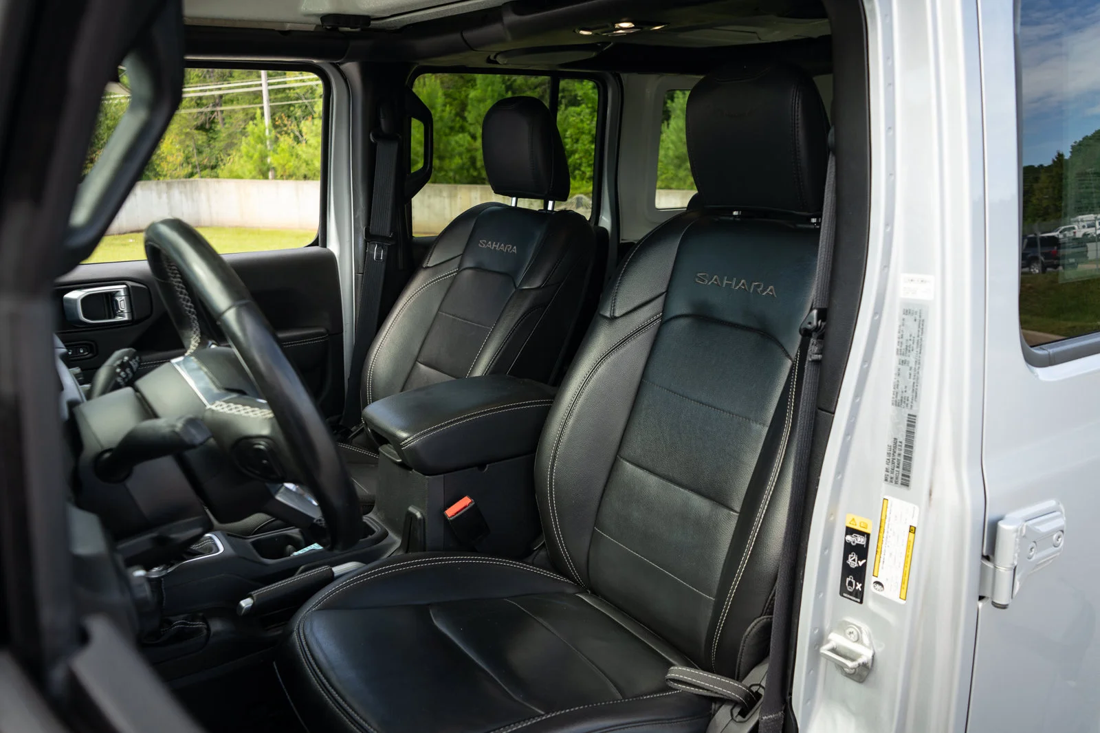 Used 2023 Silver Jeep Sahara 4xe image 15