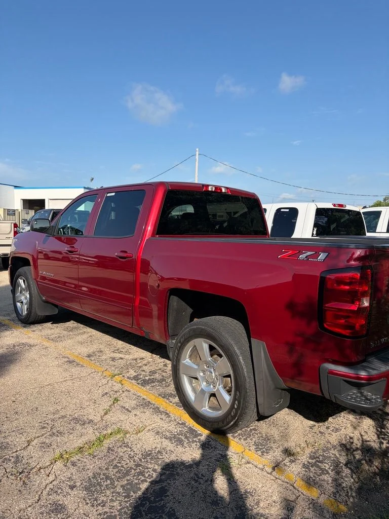 Used 2018 Red Chevrolet LT image 6
