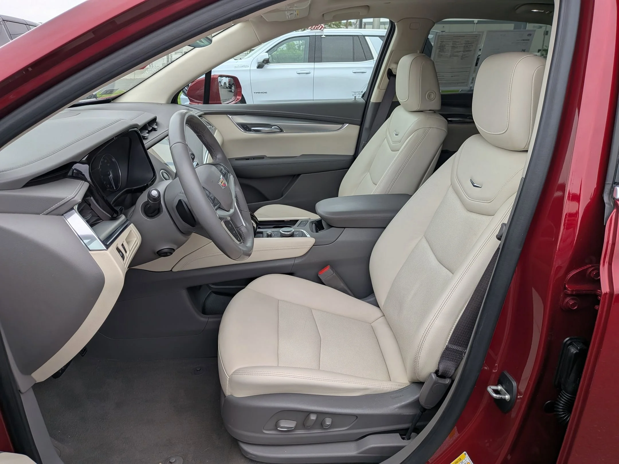 Used 2020 Red Horizon Tintcoat Cadillac Premium Luxury AWD image 19