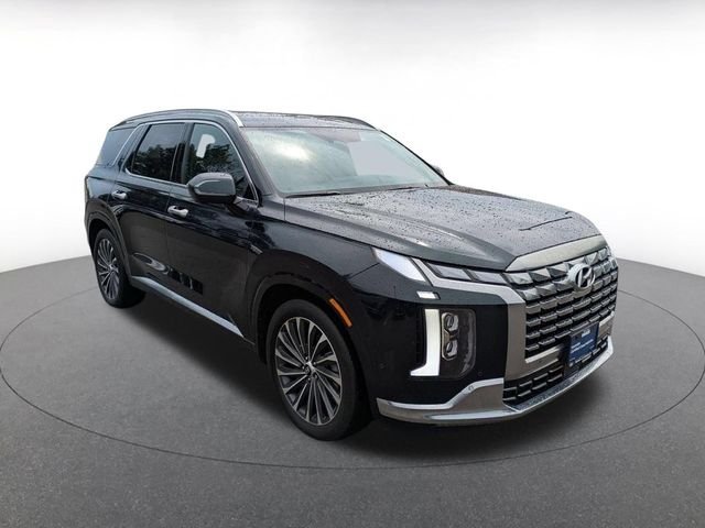 Used 2023 Green Hyundai Calligraphy image 1