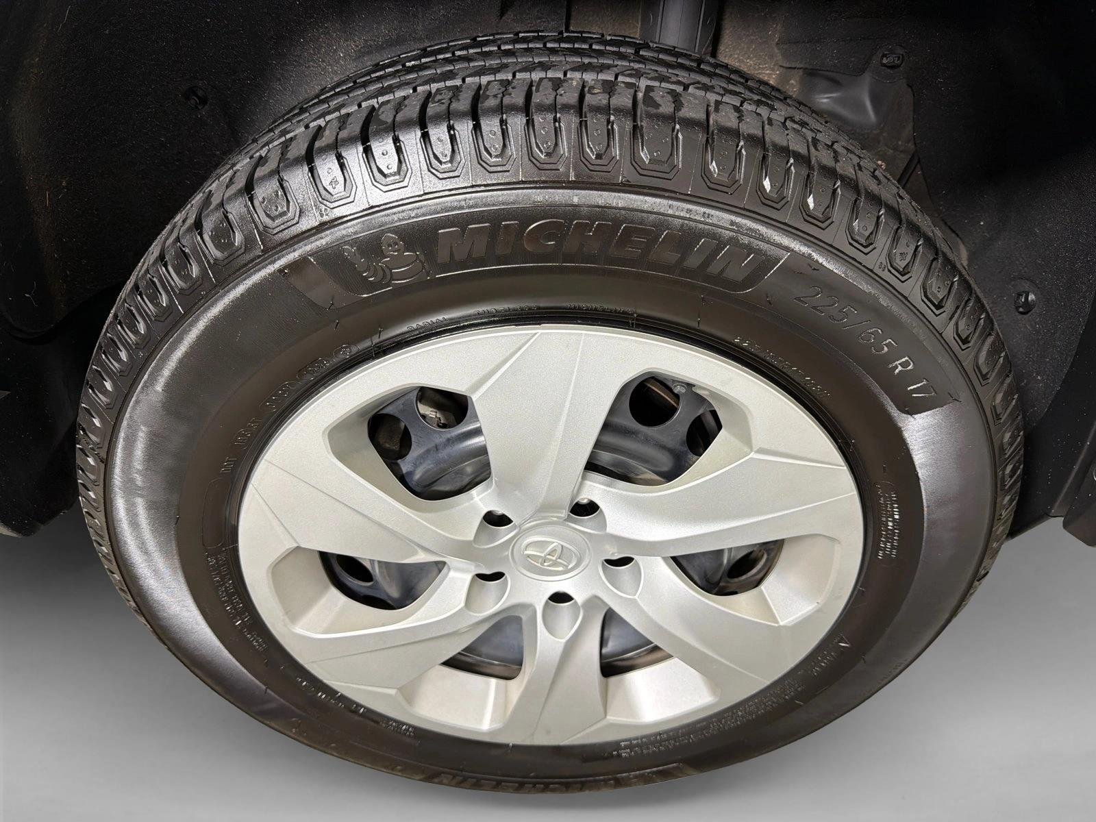 Used 2020 Silver Sky Metallic Toyota LE image 17