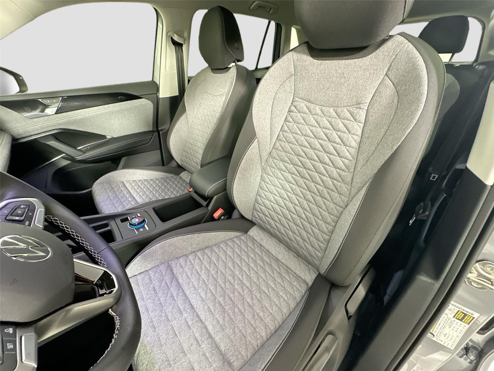 New 2026 Pyrite Silver Metallic Volkswagen S image 19