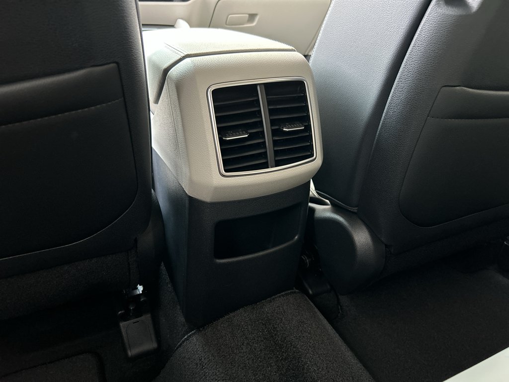 New 2027 Fusion Black Kia EX image 15