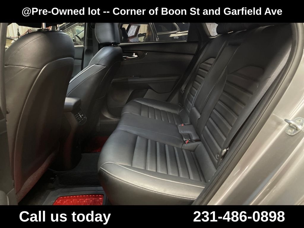 Used 2022 Gray Kia GT-Line image 21
