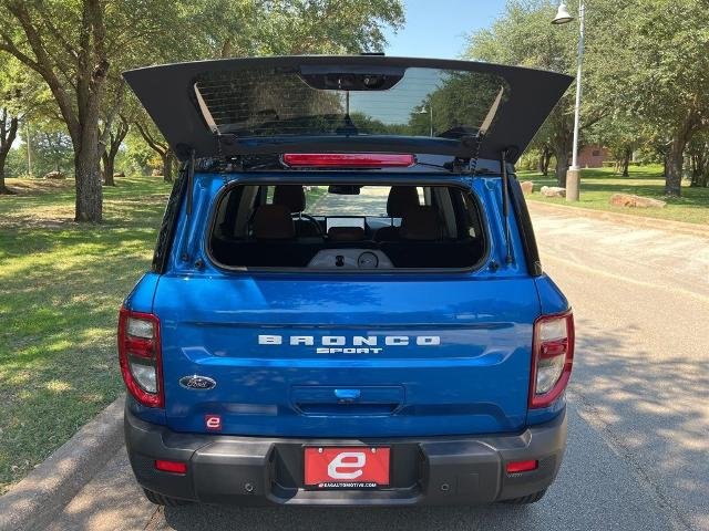 New 2025 Velocity Blue Metallic Ford Outer Banks® image 92