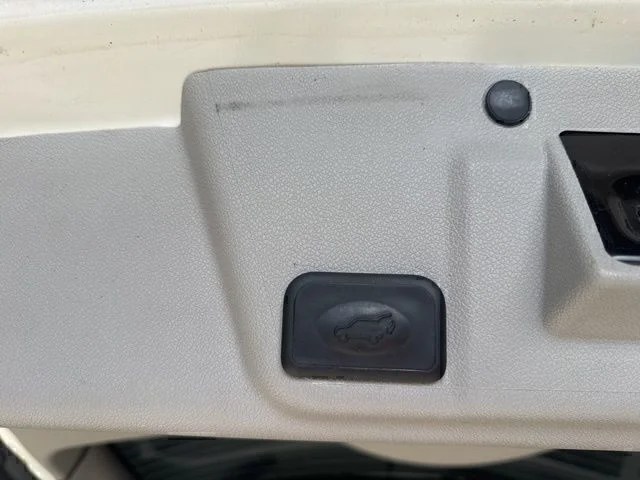 Used 2012 White Buick Leather Group image 26