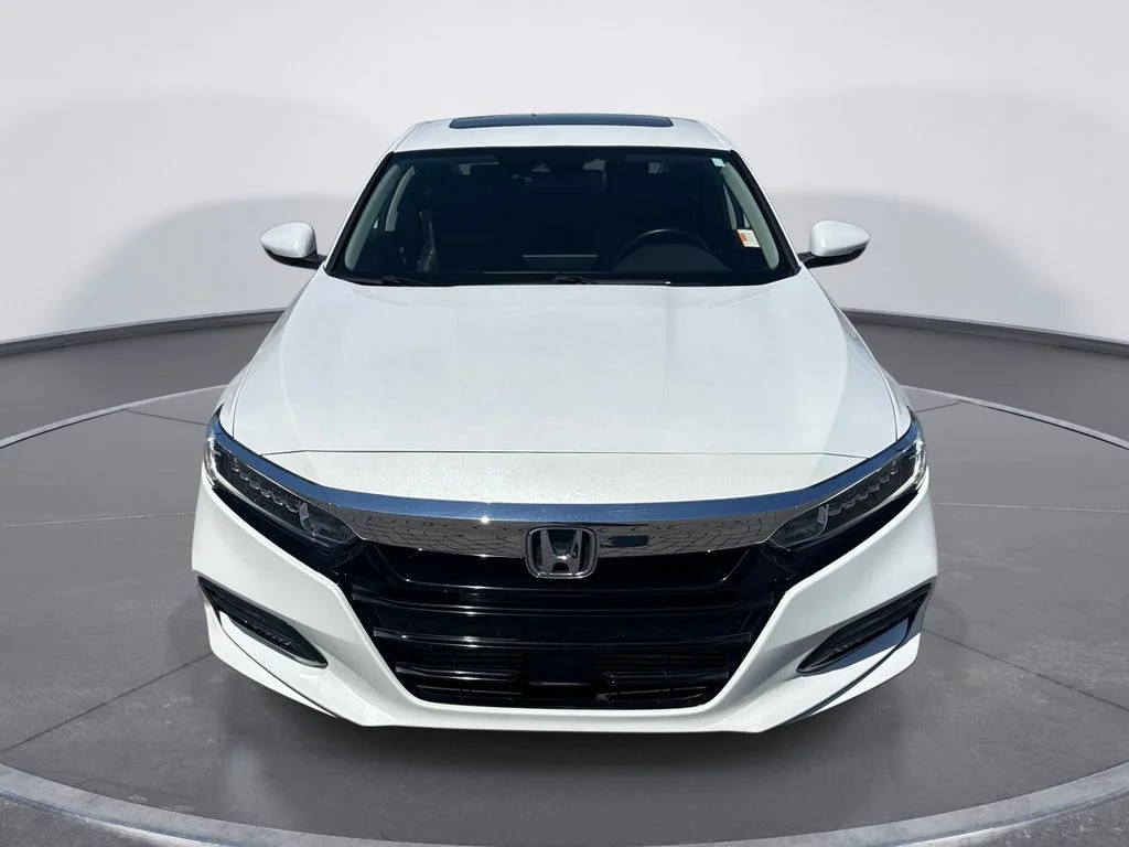 Used 2018 White Honda EX-L image 2