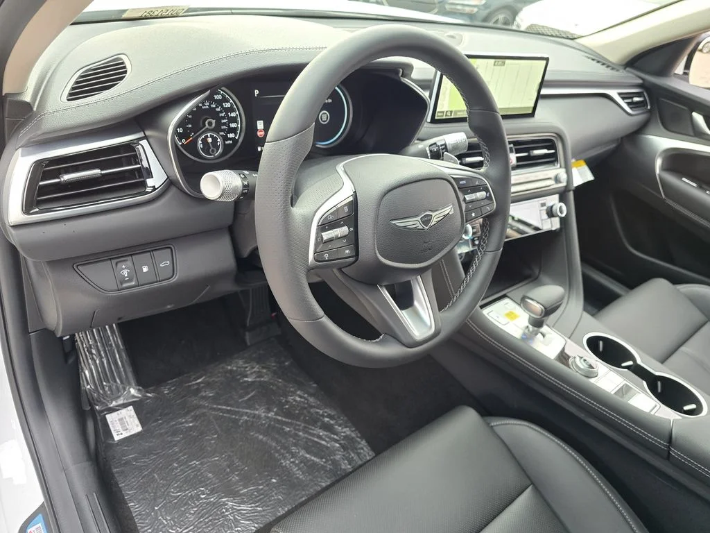 New 2026 White Genesis 2.5T image 13