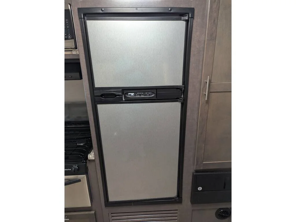 Used 2018  Cross Roads 254RB image 23