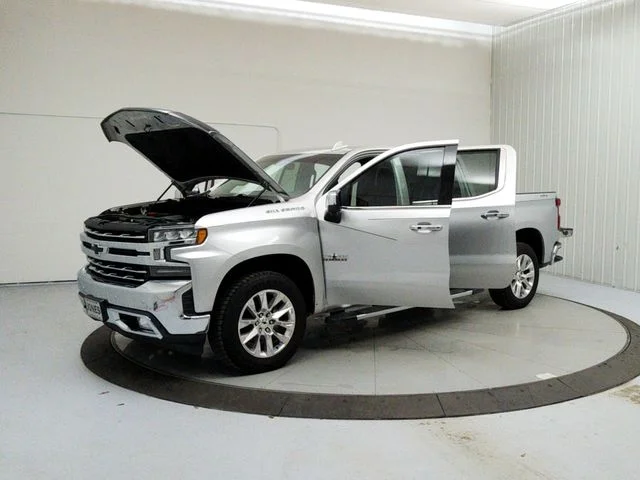 Used 2019 Silver Chevrolet LTZ image 12