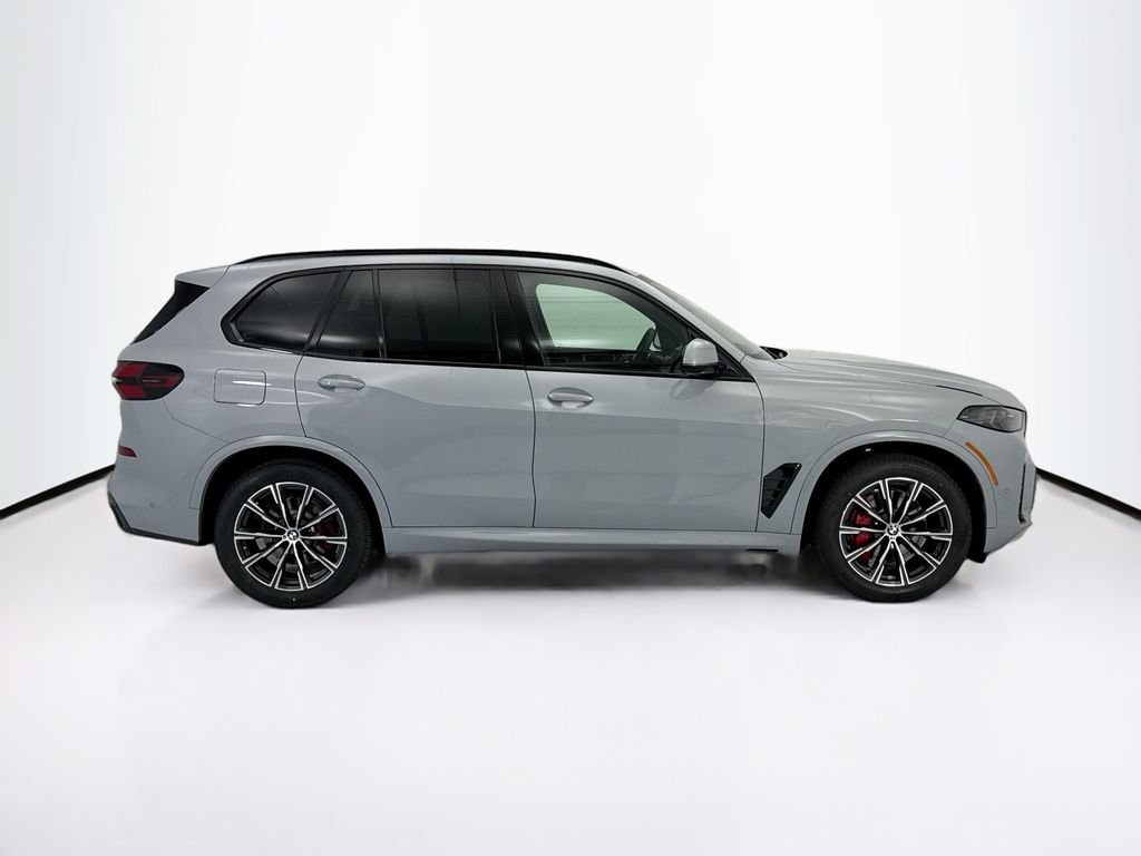 New 2026 Gray Metallic BMW xDrive40i image 4