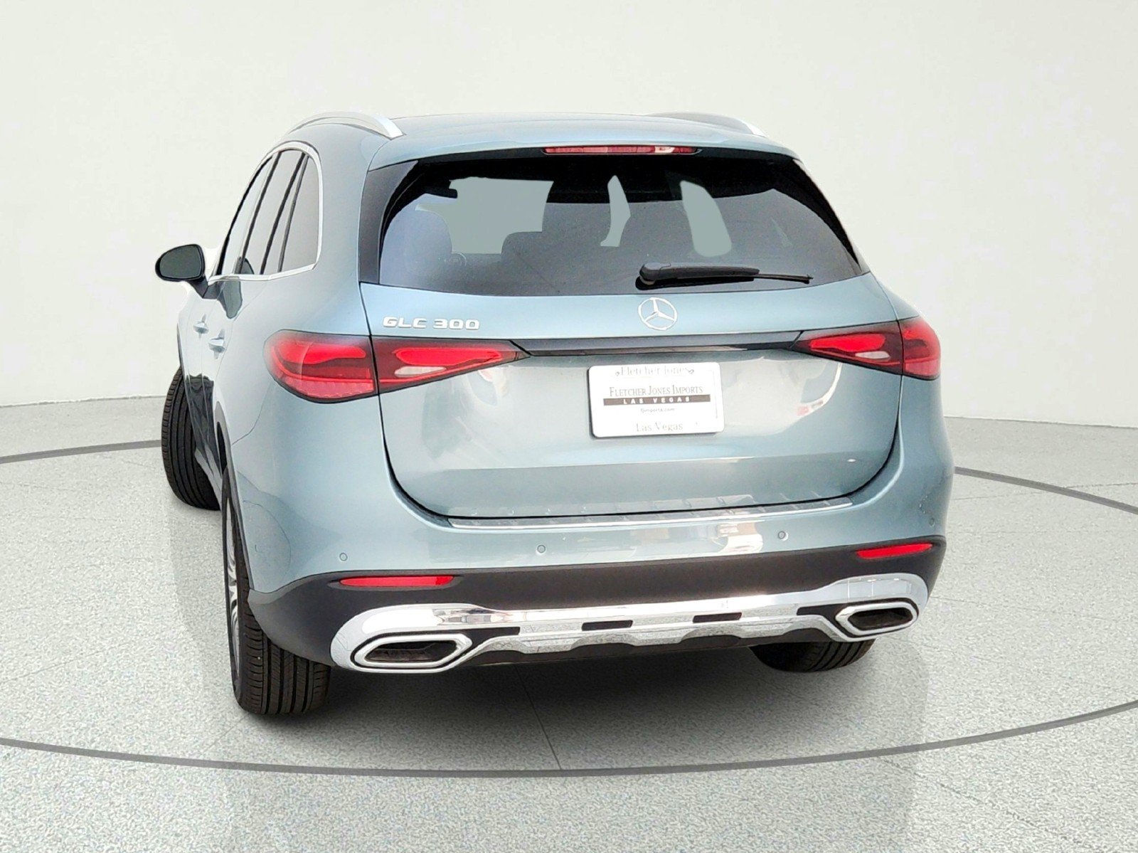 New 2026 Verde Silver Metallic Mercedes-Benz GLC 300 SUV image 11