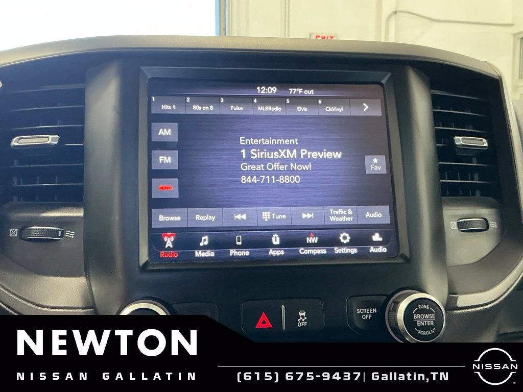 Used 2020 Crystal Metallic Ram Tradesman image 32