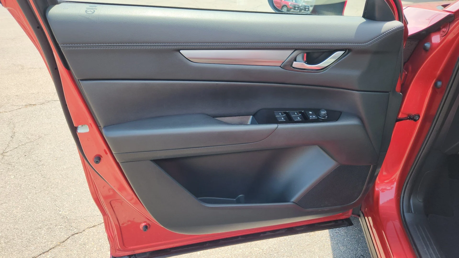 Used 2025 Soul Red Crystal Metallic Mazda 2.5 S Preferred Package image 17
