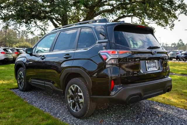 New 2026 Crystal Black Silica Subaru Premium image 4