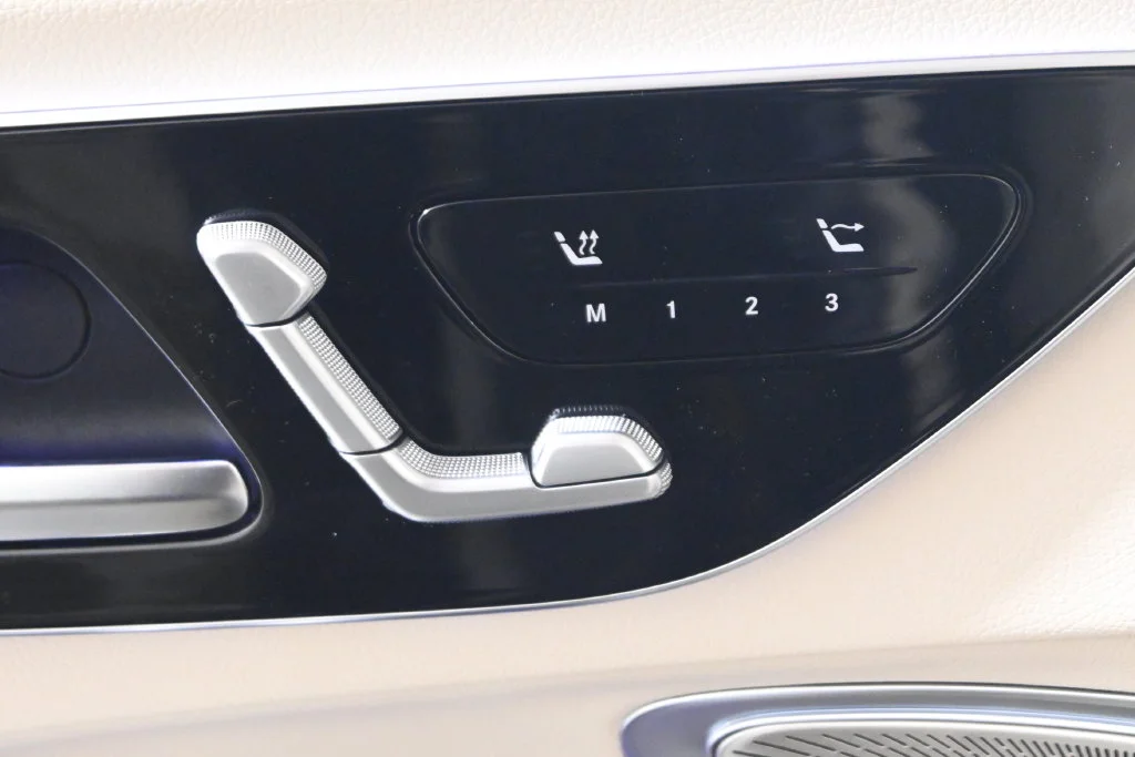 New 2027 Black Mercedes-Benz CLE 300 image 33